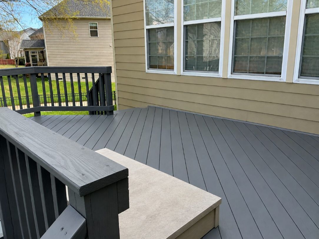 Deck and fence staining, Holly Springs NC